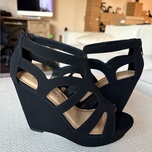 Banana Republic Black Strappy Wedges